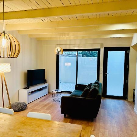 La Halte Occitane - Classe 3 Etoiles - Pour 6 Personnes, 3 Chambres, Parking, Terrasse, Tout Inclus Μοντωμπάν Εξωτερικό φωτογραφία