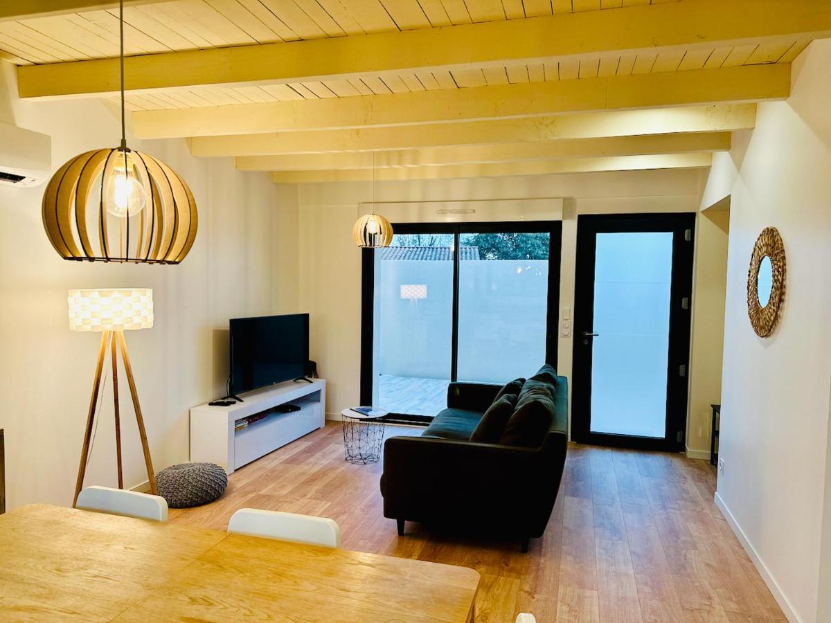 La Halte Occitane - Classe 3 Etoiles - Pour 6 Personnes, 3 Chambres, Parking, Terrasse, Tout Inclus Μοντωμπάν Εξωτερικό φωτογραφία